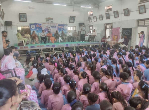 જન્મ દીવસ ની અનોખી ઉજવણી. જન્મ દીવસ ની અનોખી ઉજવણી.