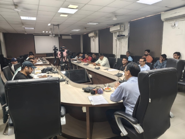 પોરબંદર જિલ્લા મુખ્ય ચૂંટણી અધિકારી દ્વારા સ્થાનિક સ્વરાજ્યની ચૂંટણીનો વિગતવાર કાર્યક્રમ જાહેર કરાયો. પોરબંદર જિલ્લા મુખ્ય ચૂંટણી અધિકારી દ્વારા સ્થાનિક સ્વરાજ્યની ચૂંટણીનો વિગતવાર કાર્યક્રમ જાહેર કરાયો.