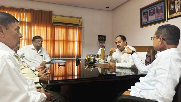 ગણેશ શુગર દ્વારા શેરડીના ભાવમા ગત વર્ષ કરતા વધારો કરી ટન દીઠ 3101 રૂ. જાહેર ગણેશ શુગર દ્વારા શેરડીના ભાવમા ગત વર્ષ કરતા વધારો કરી ટન દીઠ 3101 રૂ. જાહેર