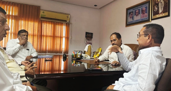 ગણેશ શુગર દ્વારા શેરડીના ભાવમા ગત વર્ષ કરતા વધારો કરી ટન દીઠ 3101 રૂ. જાહેર ગણેશ શુગર દ્વારા શેરડીના ભાવમા ગત વર્ષ કરતા વધારો કરી ટન દીઠ 3101 રૂ. જાહેર