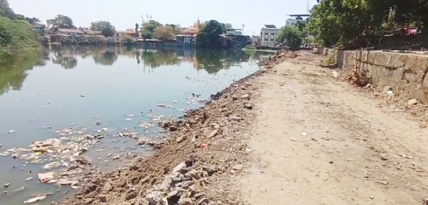 એક સમયે આખા ભરૂચ શહેરની તરસ છીપાવતું રતન તળાવ આજે નામશેષ થવાના આરે