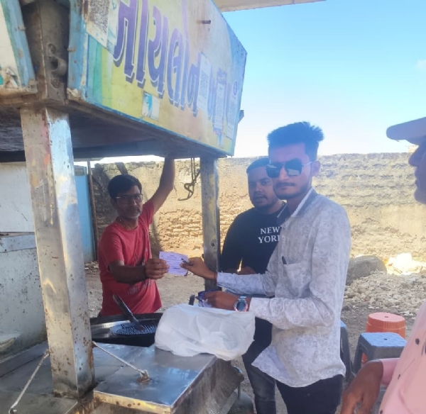 શહેરમાં પ્રતિબંધિત પ્લાસ્ટિક અને ગંદકી વિરુદ્ધ કાર્યવાહી. શહેરમાં પ્રતિબંધિત પ્લાસ્ટિક અને ગંદકી વિરુદ્ધ કાર્યવાહી.