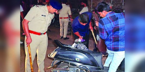 ચૂંટણીના પડઘમ વચ્ચે પોલીસનું નાઇટ કોમ્બીંગ : એ-ડિવિઝન વિસ્તાર અને બાયપાસ નજીક અનેક દંડાયા