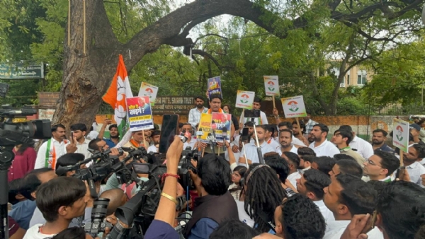 ભારતીય યુવા કોંગ્રેસનું પ્રદર્શન