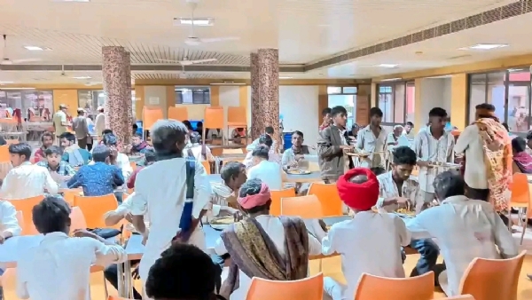 માનવતાનું ઉત્તમ ઉદાહરણ: ઊંઝા APMC એ માવઠામાં અટવાયેલા 1500 ખેડૂતો માટે ભોજનની વ્યવસ્થા કરી