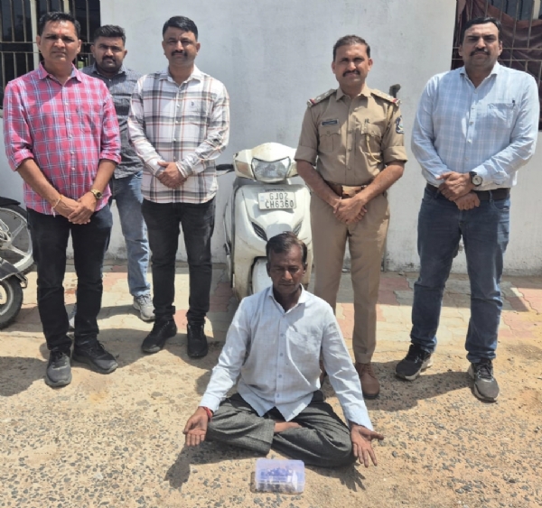 મહેસાણા બી-ડિવિઝન પોલીસની કામગીરી: મંદિર ચોરીના ગુનામાં આરોપી મુદ્દામાલ સાથે ઝડપાયો