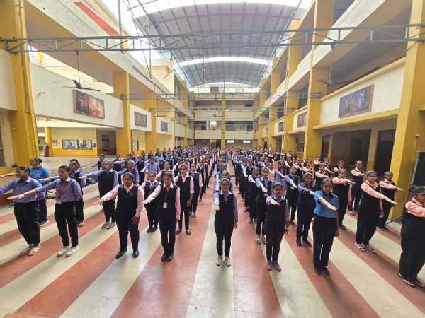 પોરબંદરમાં ડૉ. વી. આર. ગોઢાણીયા મહિલા કોલેજ ખાતે મતદાર જાગૃતિ કાર્યક્રમ યોજાયો.