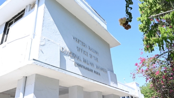 વર્ષ 2025-26 દરમિયાન ભાવનગર મંડળની આવક અને લોડિંગ પ્રદર્શનામાં