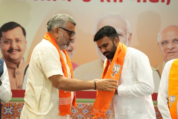 ભાજપમાં જોડાયા ભાજપમાં જોડાયા