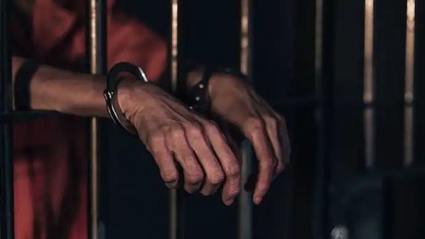 સાવરકુંડલા પત્ની હત્યા કેસમાં પતિને આજીવન કેદની સજા સાવરકુંડલા પત્ની હત્યા કેસમાં પતિને આજીવન કેદની સજા