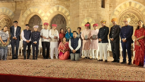 કચ્છ રાજ્ય રત્ન એવોર્ડ