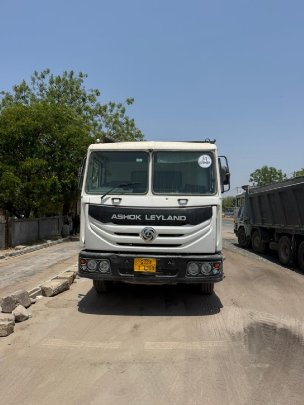 મહેસાણા જિલ્લામાં ગેરકાયદે ખનિજ વહન પર કડક કાર્યવાહી, ૩ ડમ્પર જપ્ત – લાખોનો દંડ વસૂલ