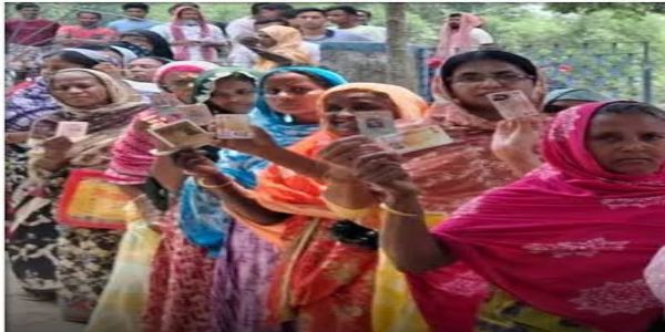 પશ્ચિમ બંગાળની ડાયમંડ હાર્બર અને મગરાહાટ પશ્ચિમ વિધાનસભા બેઠકના 15 મતદાન કેન્દ્રો પર પુનઃમતદાન ચાલુ, ચુસ્ત સુરક્ષા બંદોબસ્ત