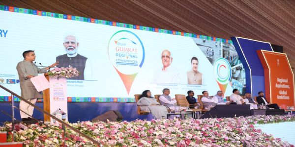 વાઈબ્રન્ટ ગુજરાત રિજનલ કોન્ફરન્સ-સુરતમાં રૂ.3.53 લાખ કરોડના 2792 એમ.ઓ.યુ. થયા: નાયબ મુખ્યમંત્રી હર્ષ સંઘવી
