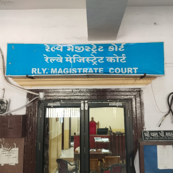 વરતેજ રેલવે સ્ટેશન પર ડીઝલ ચોરીના કેસમાં 4 આરોપીઓ દોષિત ઠર્યા,