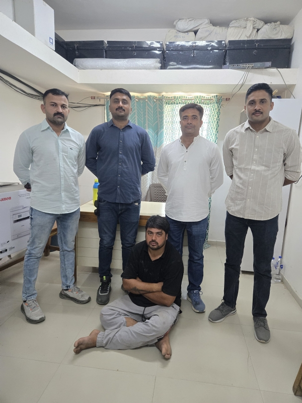કુતિયાણા પોલીસ પર ગાડી ચડાવનાર શખ્સ ઝડપાયો.