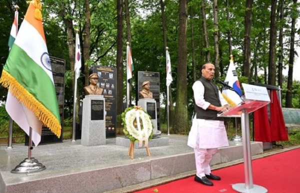Defence Minister inaugurates Indian War Memorial at Imjingak Park, Seoul