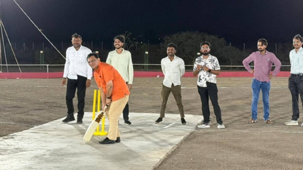 સાવરકુંડલામાં ક્રિકેટનો મહાકુંભ શરૂ : નાવલી પ્રીમિયર લીગ સીઝન-૨ નો ભવ્ય પ્રારંભ