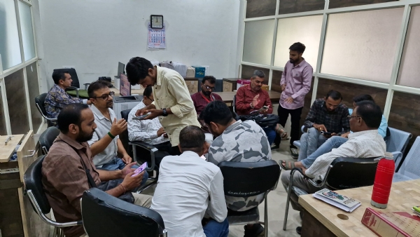 પોરબંદર મહાનગરપાલિકાના સ્વ-ગણતરી અભિયાનમાં પત્રકાર મિત્રો જોડાયા. પોરબંદર મહાનગરપાલિકાના સ્વ-ગણતરી અભિયાનમાં પત્રકાર મિત્રો જોડાયા.