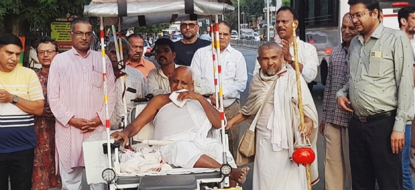 તપસ્વીઓની સાધના જોઈ નરદેવસાગર મા .સા. અમદાવાદથી વિહાર કરીને 150 કિમી ભરુચ પધાર્યા