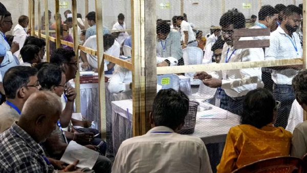 Counting of postal ballots completed in Bengal Counting of postal ballots completed in Bengal