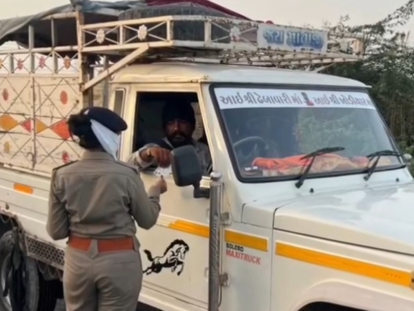 ભચાઉ પોલીસ કોમ્બિંગ ભચાઉ પોલીસ કોમ્બિંગ