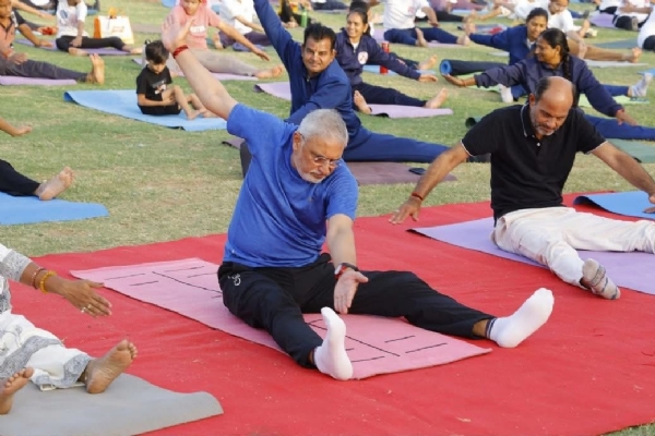 BJP state president jagdish vishwakarma practicing yoga