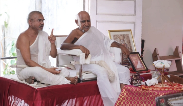 શ્રી ભરૂચ જૈન સંઘના આંગણે રૂષભના પગલે પગલે ભવ્ય કાર્યક્રમ યોજાયો
