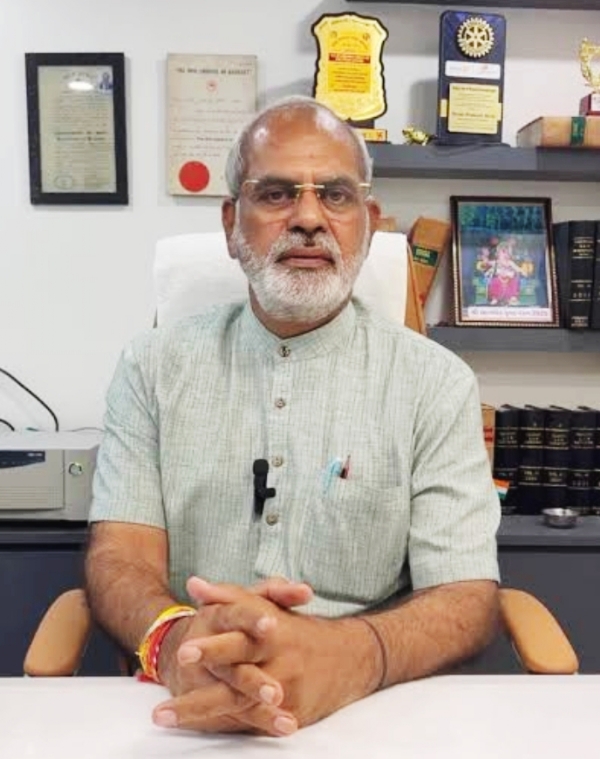 ભરૂચ જિલ્લા ભાજપમાં ભડકો સસ્પેન્ડેડ સહ-મંત્રી નયના વકીલે પ્રમુખ પ્રકાશ મોદી સામે માંડ્યો મોરચો