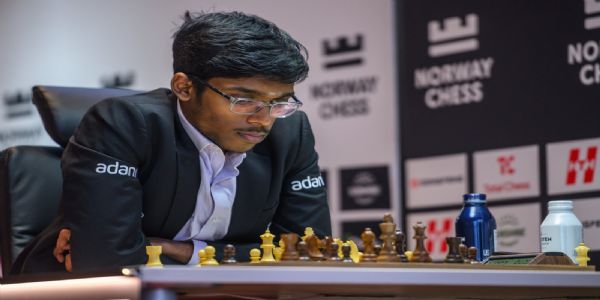 નોર્વે ચેસ 2026 : ત્રીજા રાઉન્ડમાં મોટો ઉલટફેર, પ્રજ્ઞાનાનંદે મેગ્નસ કાર્લસનને હરાવ્યો