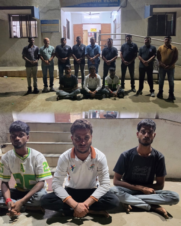 કોચરવા વિસ્તારમાં ગાંજાના જથ્થા સાથે ઝડપાયેલા ત્રણ આરોપીઓ સાથે એસઓજી વલસાડની ટીમ.  અથવા  ગાંજાના જથ્થા સાથે ત્રણ આરોપીઓને ઝડપી પાડી રૂ. 58,590નો મુદ્દામાલ જપ્ત કરનાર એસઓજી વલસાડની ટીમ.  અથવા ન્યૂઝપેપર સ્ટાઇલમાં:  કોચરવામાં એનડીપીએસ એક્ટ હેઠળ ત્રણ આરોપીઓની ધરપકડ બાદ એસઓજી વલસાડની ટીમ સાથે આરોપીઓ.