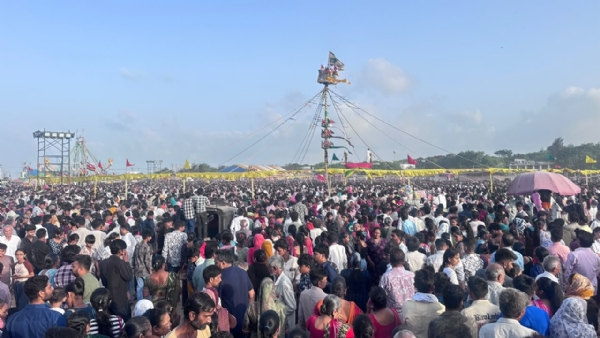 પોરબંદરમાં પ્રથમ વખત રામાપીરના ચાર ચોગઠનો મંડપ યોજ્યો. પોરબંદરમાં પ્રથમ વખત રામાપીરના ચાર ચોગઠનો મંડપ યોજ્યો.