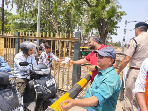 International Level Crossing Awareness Day organized in Ahmedabad Mandal International Level Crossing Awareness Day organized in Ahmedabad Mandal