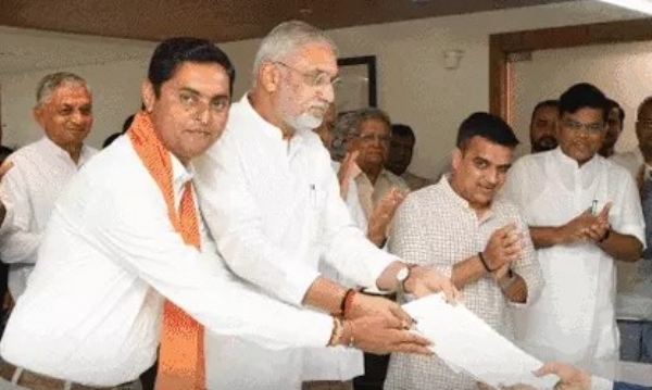 All four BJP candidates are unopposed in the Rajya Sabha seats in Gujarat, for the first time in history, Congress does not have a single seat.