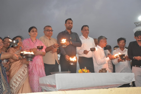 ત્રિવેણી સંગમ ખાતે મહાઆરતીમાં સહભાગી બનતાં ઉર્જા રાજ્યમંત્રી