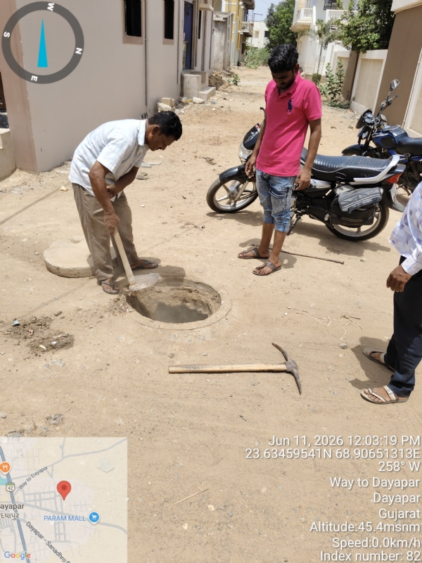 ગ્રામીણ વિસ્તારોમાં ડ્રેનેજ સફાઈની કામગીરી