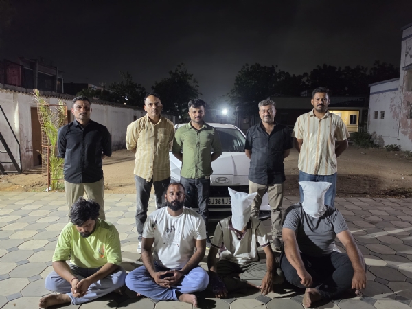 આદિપુર મારામારી કેસના આરોપીઓ આદિપુર મારામારી કેસના આરોપીઓ