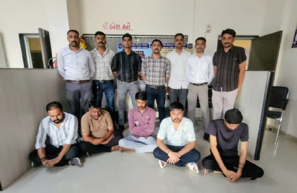 મ્યુલ હન્ટ ૨.૦” અંતર્ગત ગીર સોમનાથ જિલ્લામાં મ્યુલ હન્ટ ૨.૦” અંતર્ગત ગીર સોમનાથ જિલ્લામાં