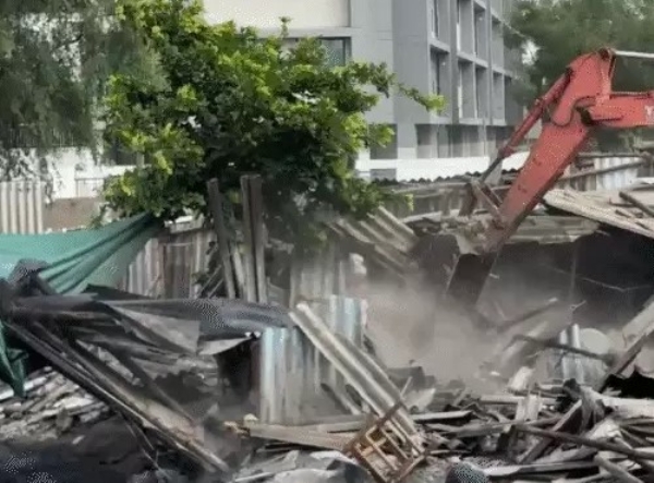 Mega demolition in and around the lake in Isanpur area