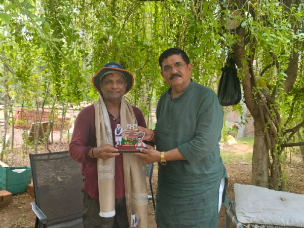 વડાપ્રધાનશ્રીના સફળ 12 વર્ષ નિમિત્તે સાંસદ હરિભાઈ પટેલે ઋષિવનની મુલાકાત લીધી વડાપ્રધાનશ્રીના સફળ 12 વર્ષ નિમિત્તે સાંસદ હરિભાઈ પટેલે ઋષિવનની મુલાકાત લીધી