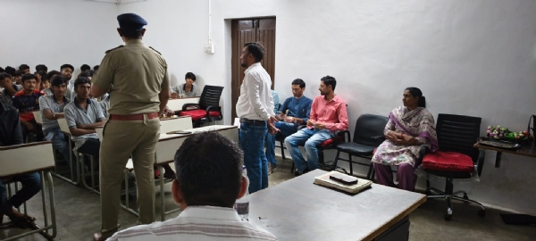 ગોજારિયા આઈટીઆઈ ખાતે આરટીઓ મહેસાણા દ્વારા રોડ સેફ્ટી અવેરનેસ સેમિનાર યોજાયો