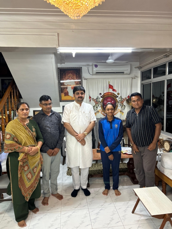 પસંદગી પામેલ અવની 4બેન