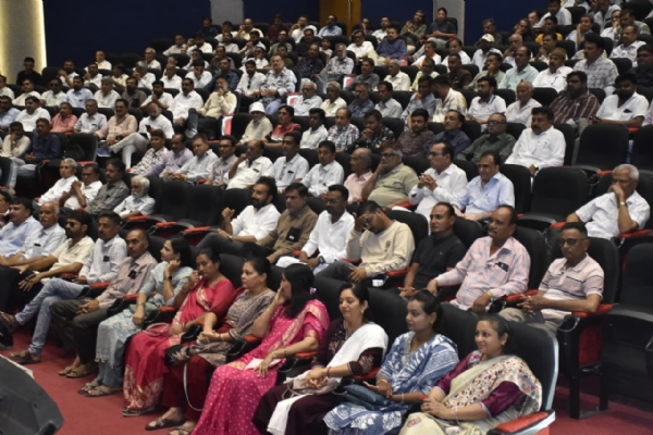 કેશોદ ખાતે રાજ્યના કેબિનેટ મંત્રી ડો. પ્રદ્યુમન વાજાના અધ્યક્ષ સ્થાને