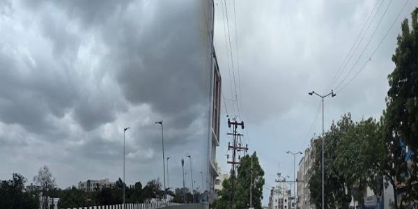 ગરમી અને ઉકળાટ વચ્ચે જામનગર શહેર-જિલ્લાના હવામાનમાં અચાનક પલટો; છૂટાછવાયા વરસાદની શક્યતાઓ