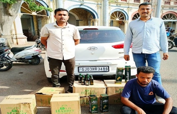 દારૂ ભરેલી કાર સાથે આરોપી ઝડપાયો