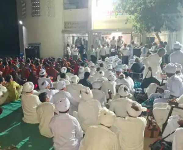 પાટણવાડા ચૌધરી સમાજ દ્વારા હરિદ્વારના ગંગા તટ પર આવેલા ઉમિયાધામ ખાતે શ્રીમદ્ ભાગવત કથાનું ભવ્ય આયોજન કરવામાં આવ્યું પાટણવાડા ચૌધરી સમાજ દ્વારા હરિદ્વારના ગંગા તટ પર આવેલા ઉમિયાધામ ખાતે શ્રીમદ્ ભાગવત કથાનું ભવ્ય આયોજન કરવામાં આવ્યું