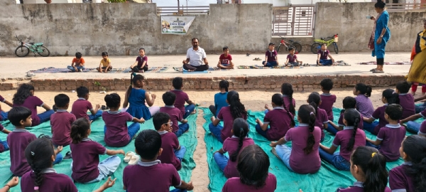 ઉમા સંસ્કાર સ્કૂલ ખાતે યોગ જાગૃતિ કાર્યક્રમ યોજાયો