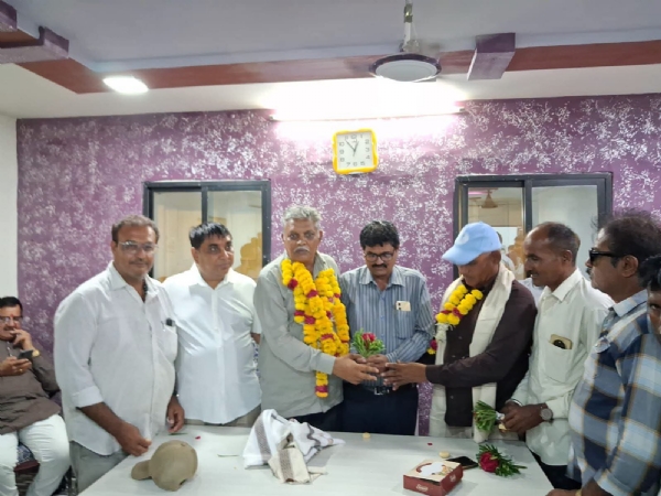 લાઠી માર્કેટિંગ યાર્ડને નવા સુકાની મળ્યા: દકુભાઈ પડસાળા ચેરમેન અને વજુભાઈ શંકર વાઇસ ચેરમેન તરીકે નિયુક્ત
