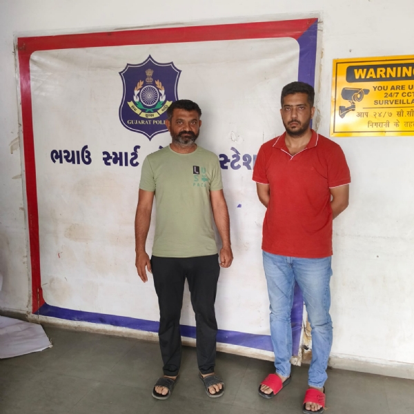 નમક ચોરી કેસમાં ઝડપાયેલ આરોપીઓ
