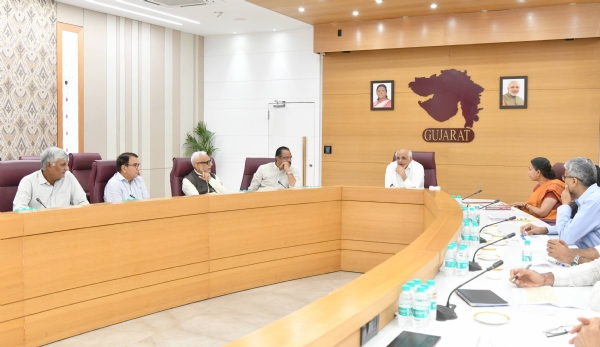 ગાંધીનગર ખાતે બેઠક યોજાઈ